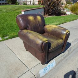 Free Oversized Leather Chair