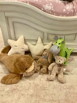 Kids Teddies and 2 pillows