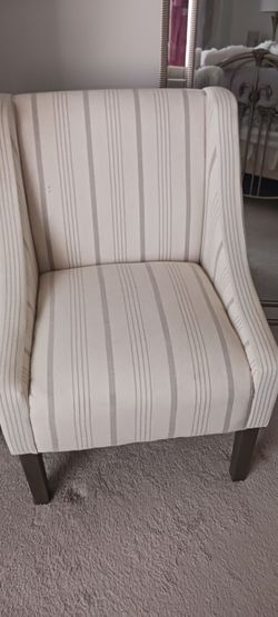 Acent chair