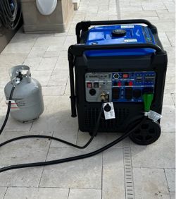 DuroMax Dual Fuel Portable Inverter Generator