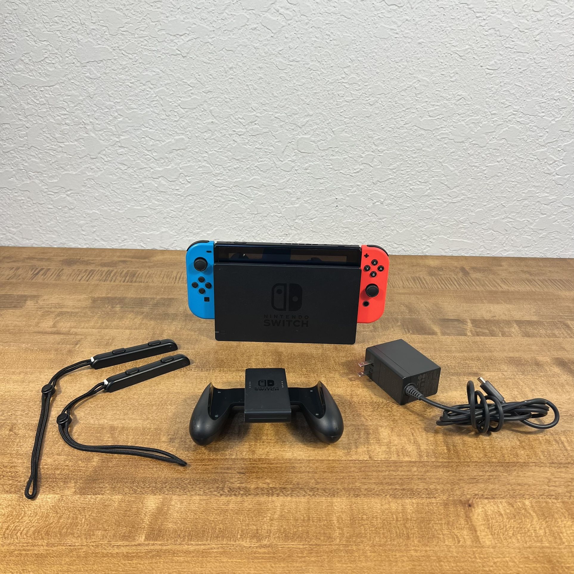 Nintendo Switch Console Bundle W/ Accessories 
