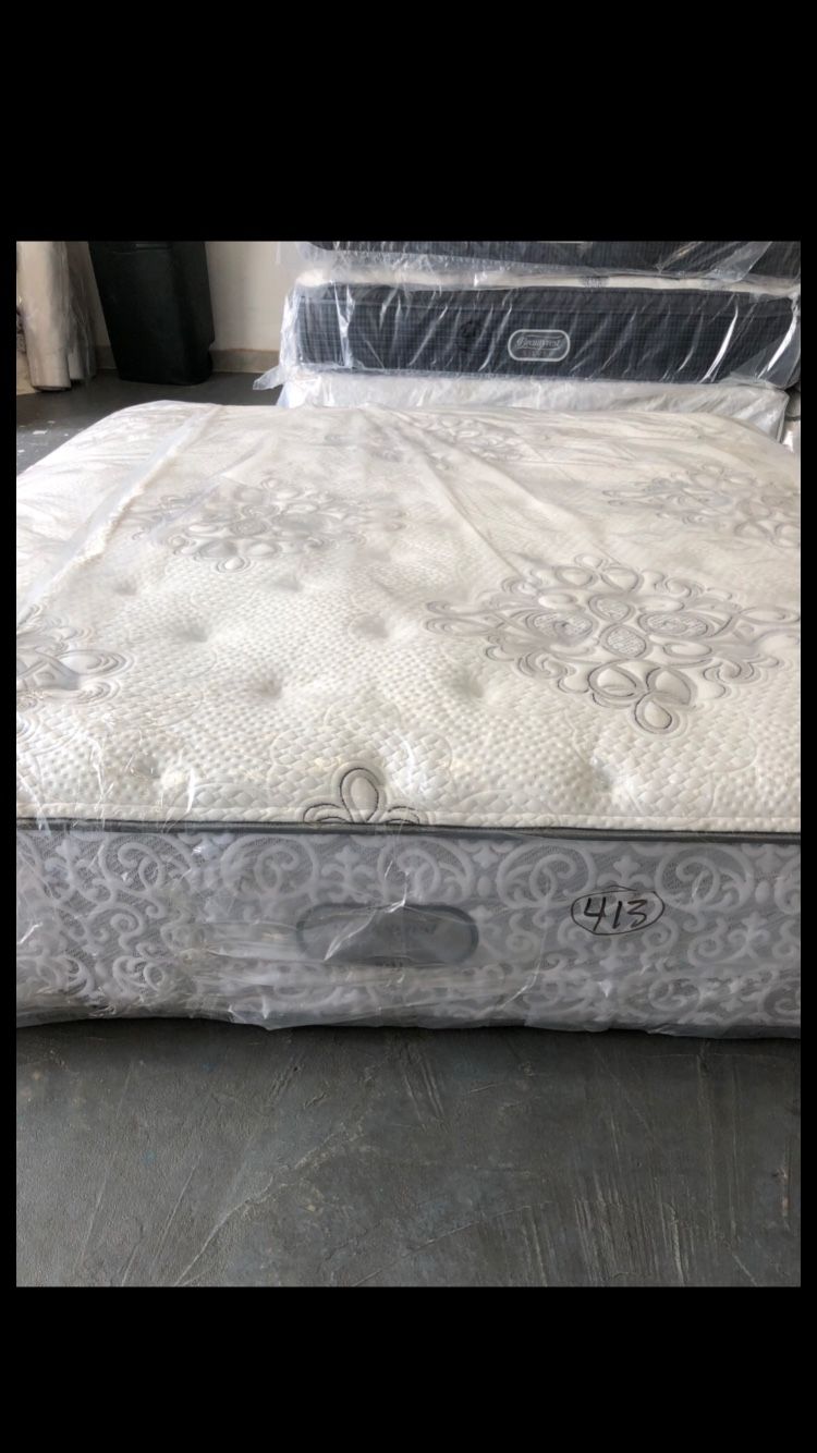 New Simmons Beautyrest legend luxury firm mattress