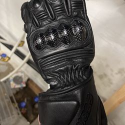 Women's Size Smal Gloves 