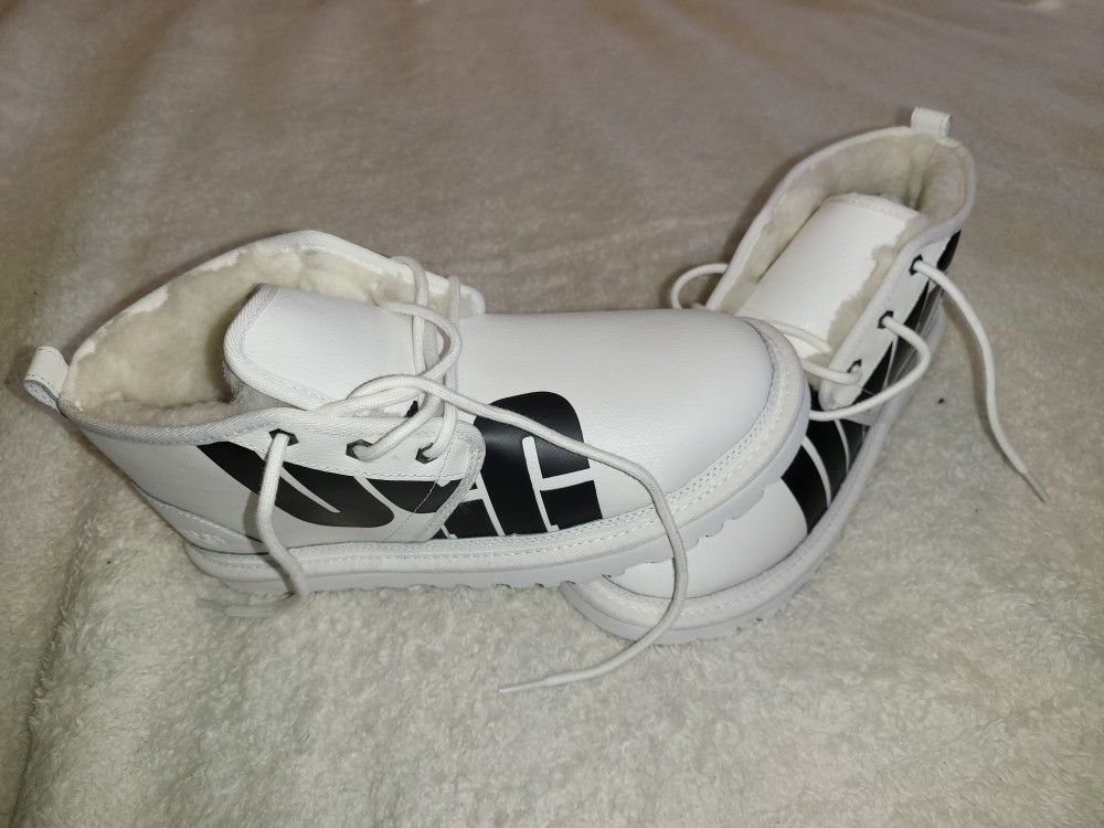 UGG NEUMEL CHOPD MEN BOOTS PEBBLED WHITE LEATHER US 10 NO BOX