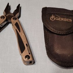 Gerber Deluxe Legend 800 Multi-Tool with Fiskars Scissors and Hack Saw, Nylon Sheath 