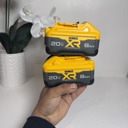 Dewalt 8Ah PowerPack Xr Batteries