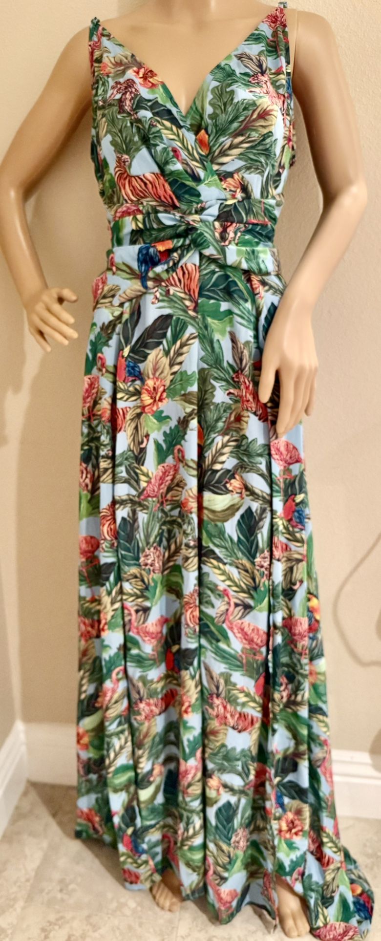 Tropical Print, Parrot Palm, Leaf Vacation Beach Travel Vaccine Dress Size 8, Medium
