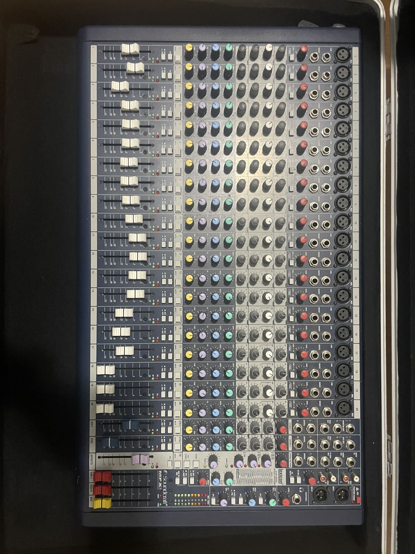 Soundcraft MFX20