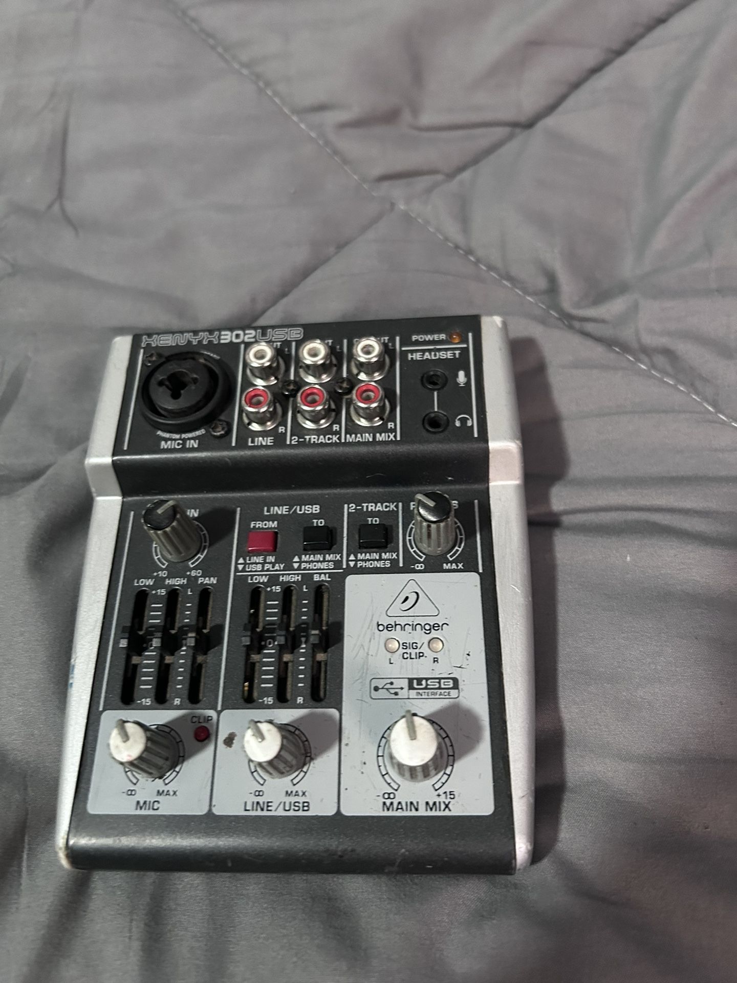 Behringer Audio Interface