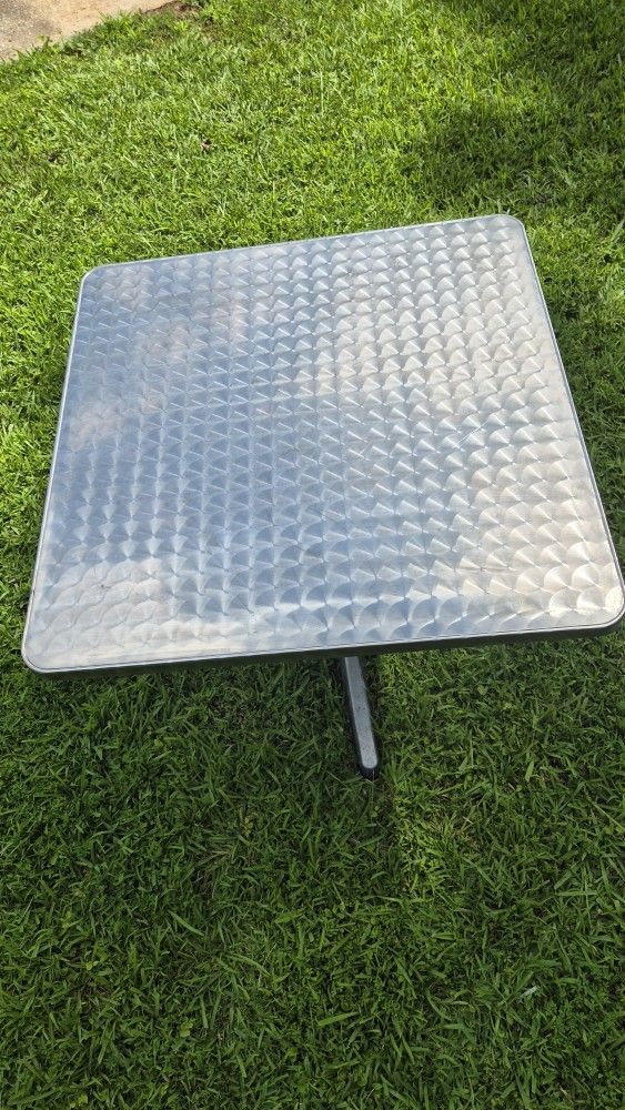 Table In pic