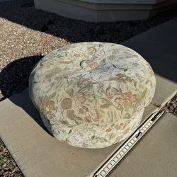Vintage floral Ottoman 