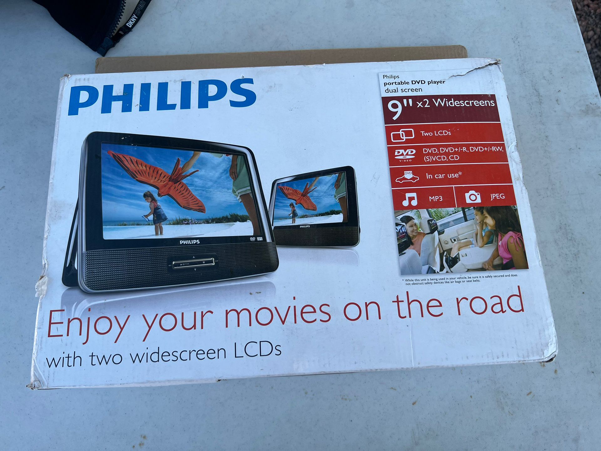 Philips 2 Widescreens 9inch