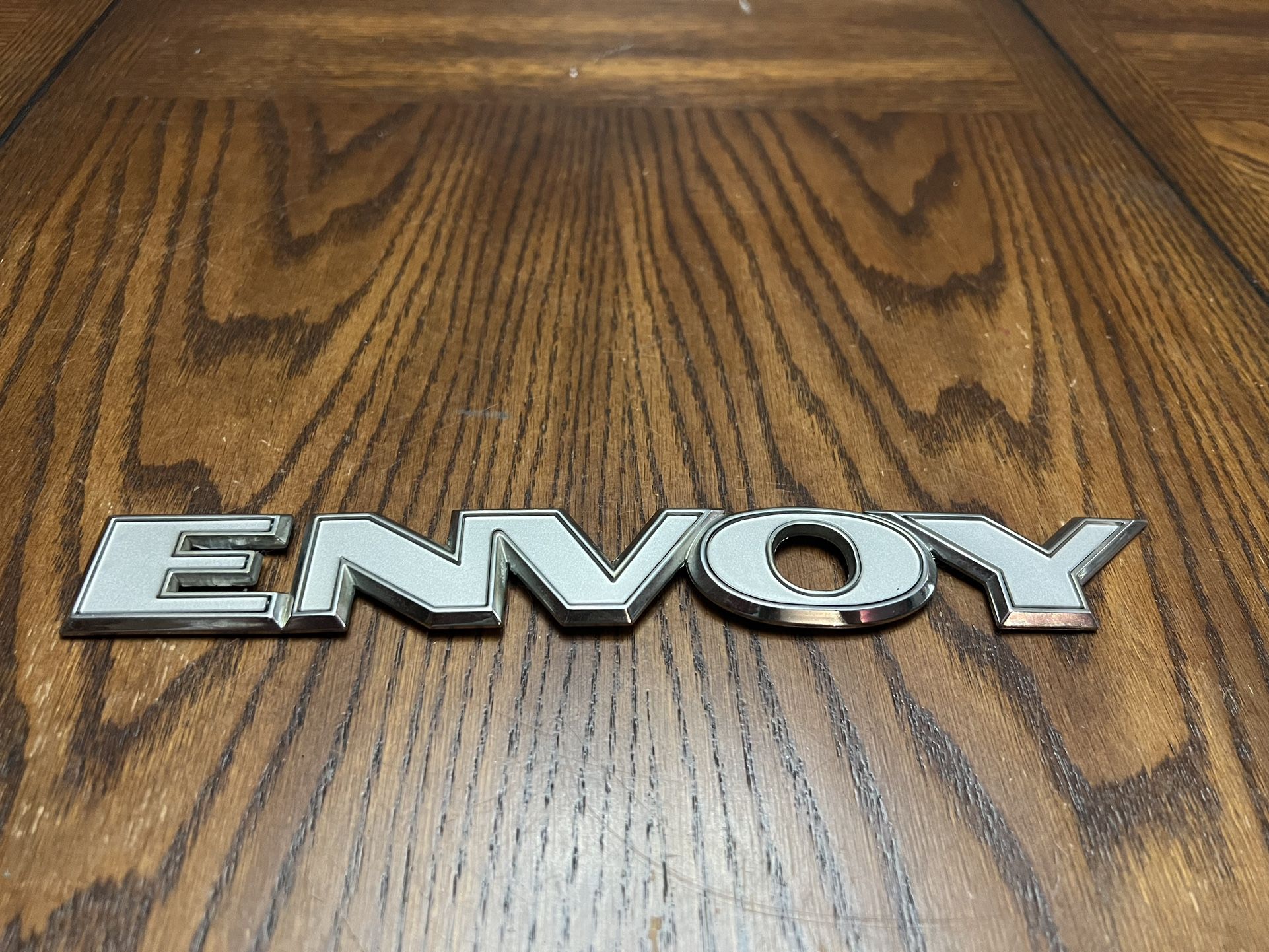 GMC Envoy Emblem