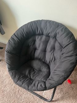 Black Saucer Chair with Metal Frame
