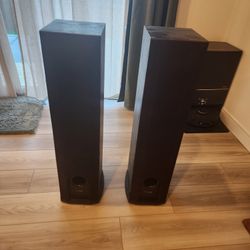 Polk R30 Tower Speakers