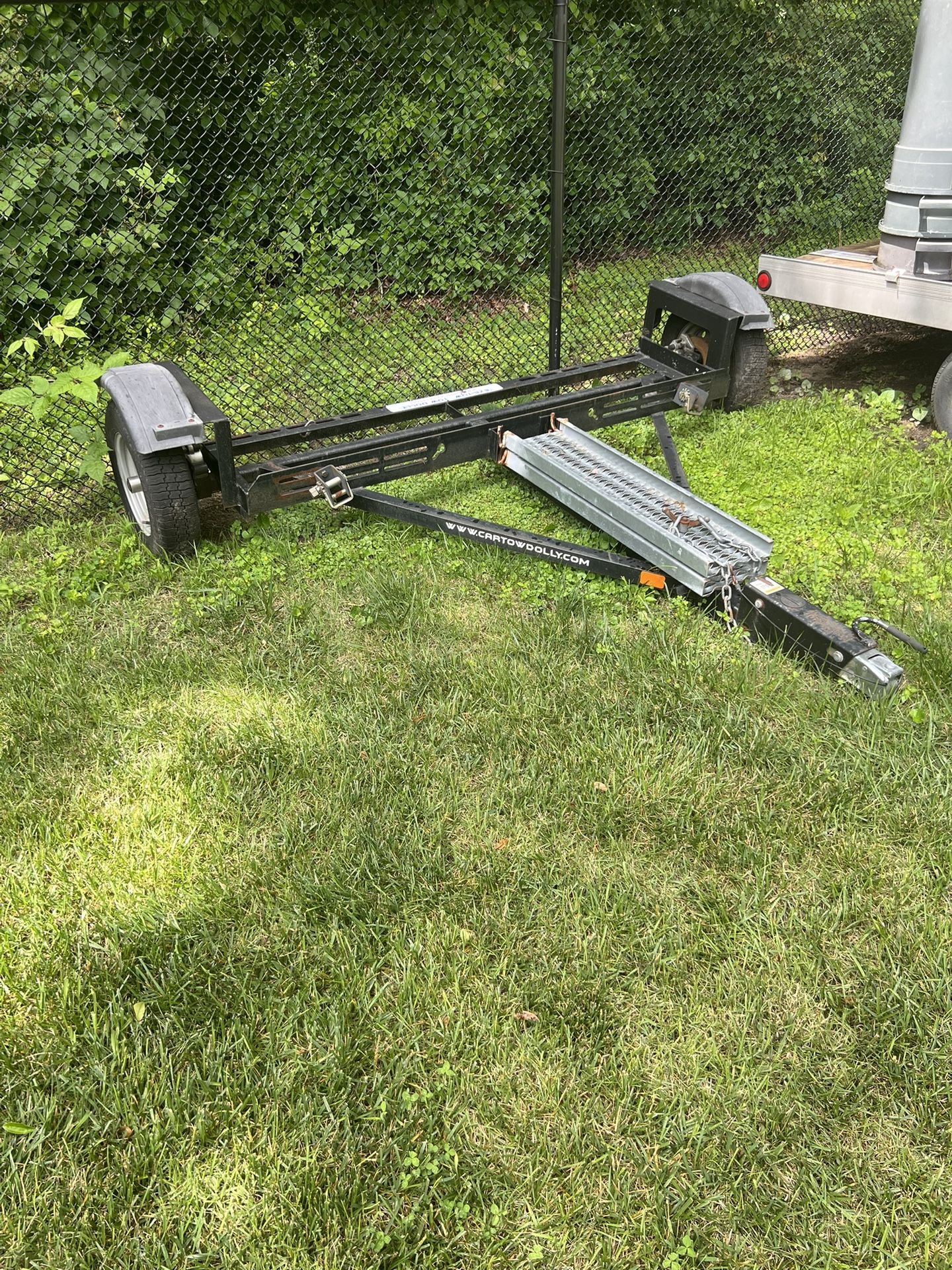 Car tow, dolly