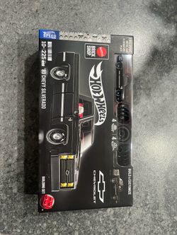 Hotwheels 83 Silverado Brickshop