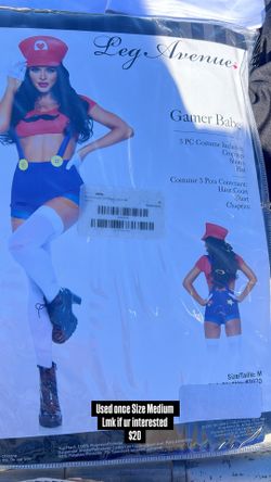 Costume