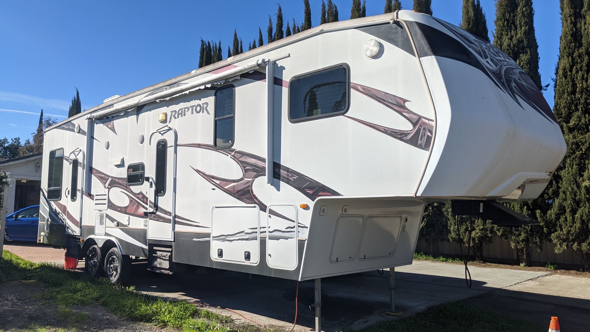 2012 Keystone Raptor