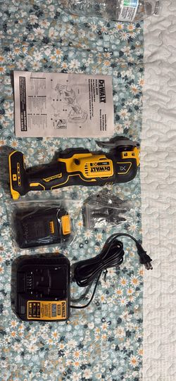 20V Max* Oscillating Multi-Tool Outil multifonctions à oscillations sans fil 20 V max* Multi-herramienta oscilante inalámbrica de 20 V Máx*