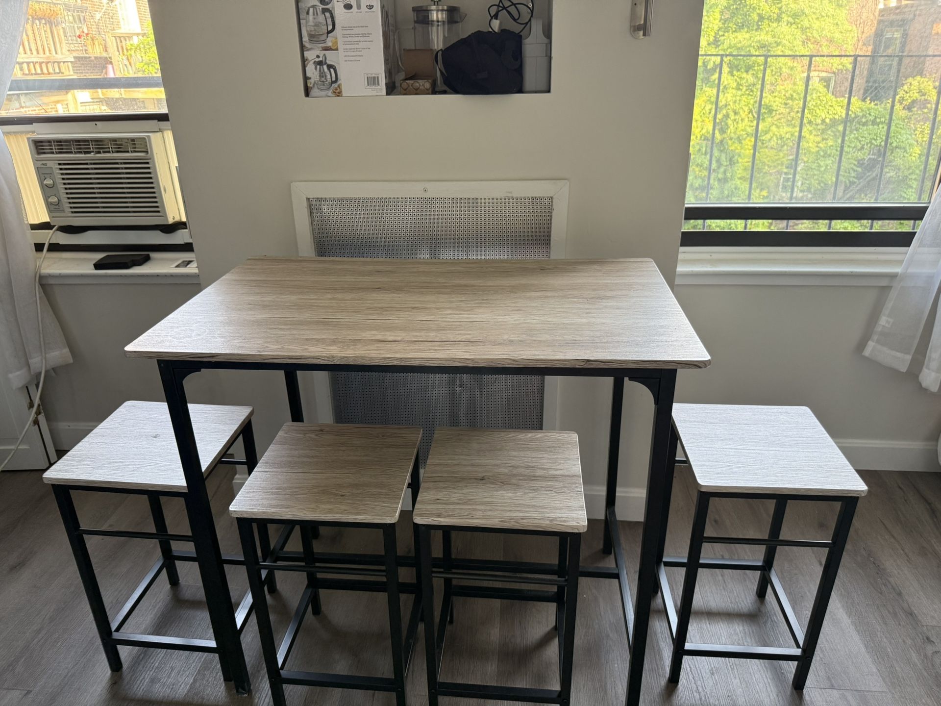Counter Height Table And 4 Stools