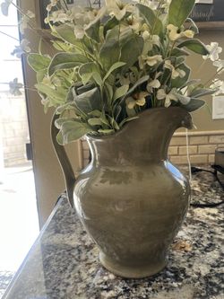 Vase/Pitcher