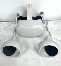 Meta oculus quest 2 128GB VR headset w/controllers