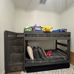Twin bunk bed With Stairs 