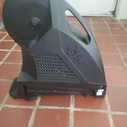 Saris Personal Trainer. 