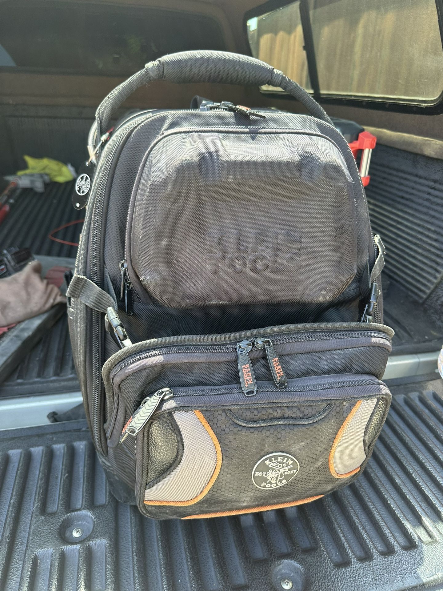 Klein Tools 19.5 in. Tradesman Pro Organizer Tool Master Backpack