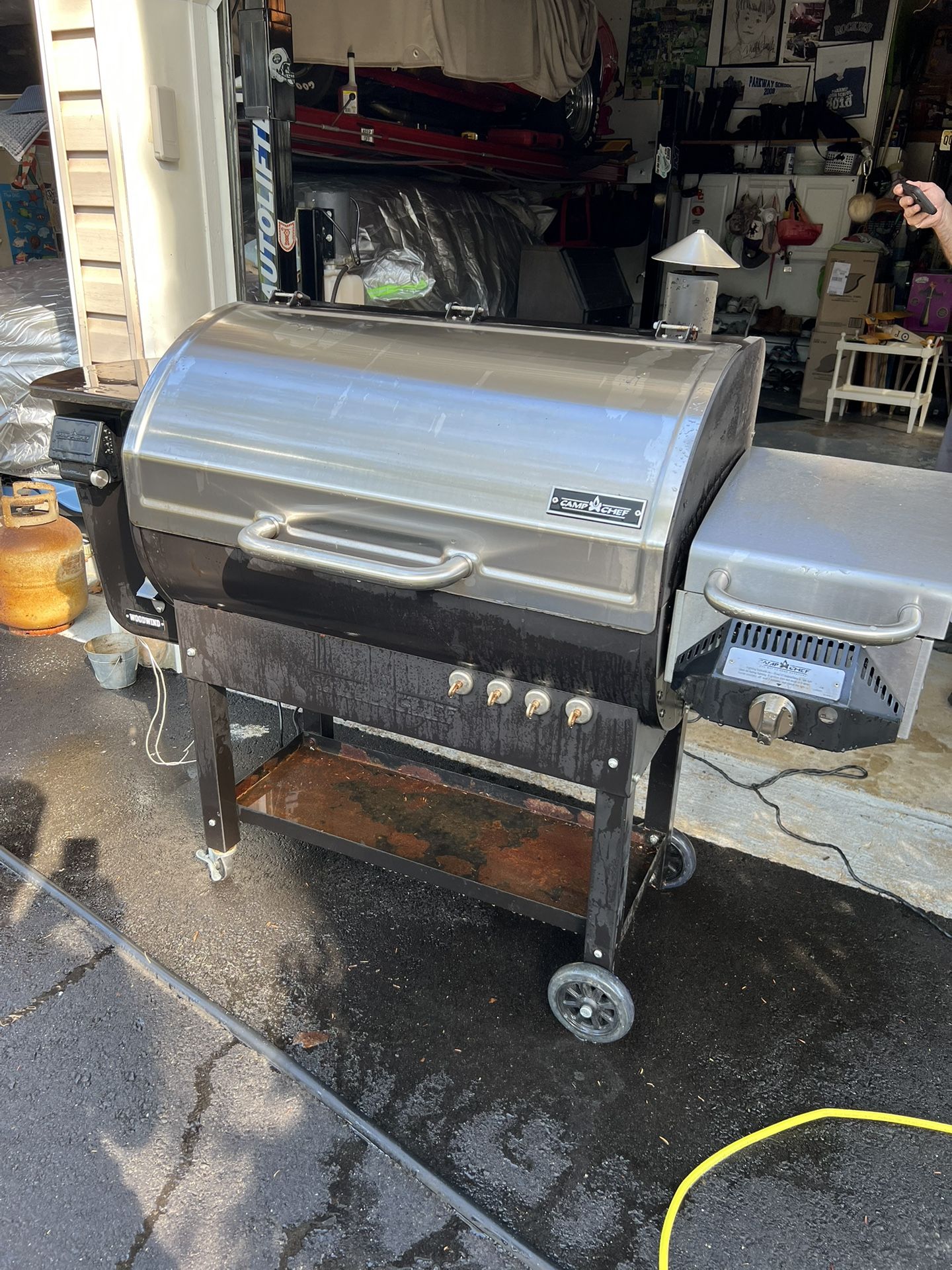Woodwind Camp Chef WIFI 36 with Sear Box