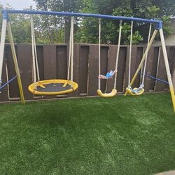 Sportspower Suacer Swing Set With Slide