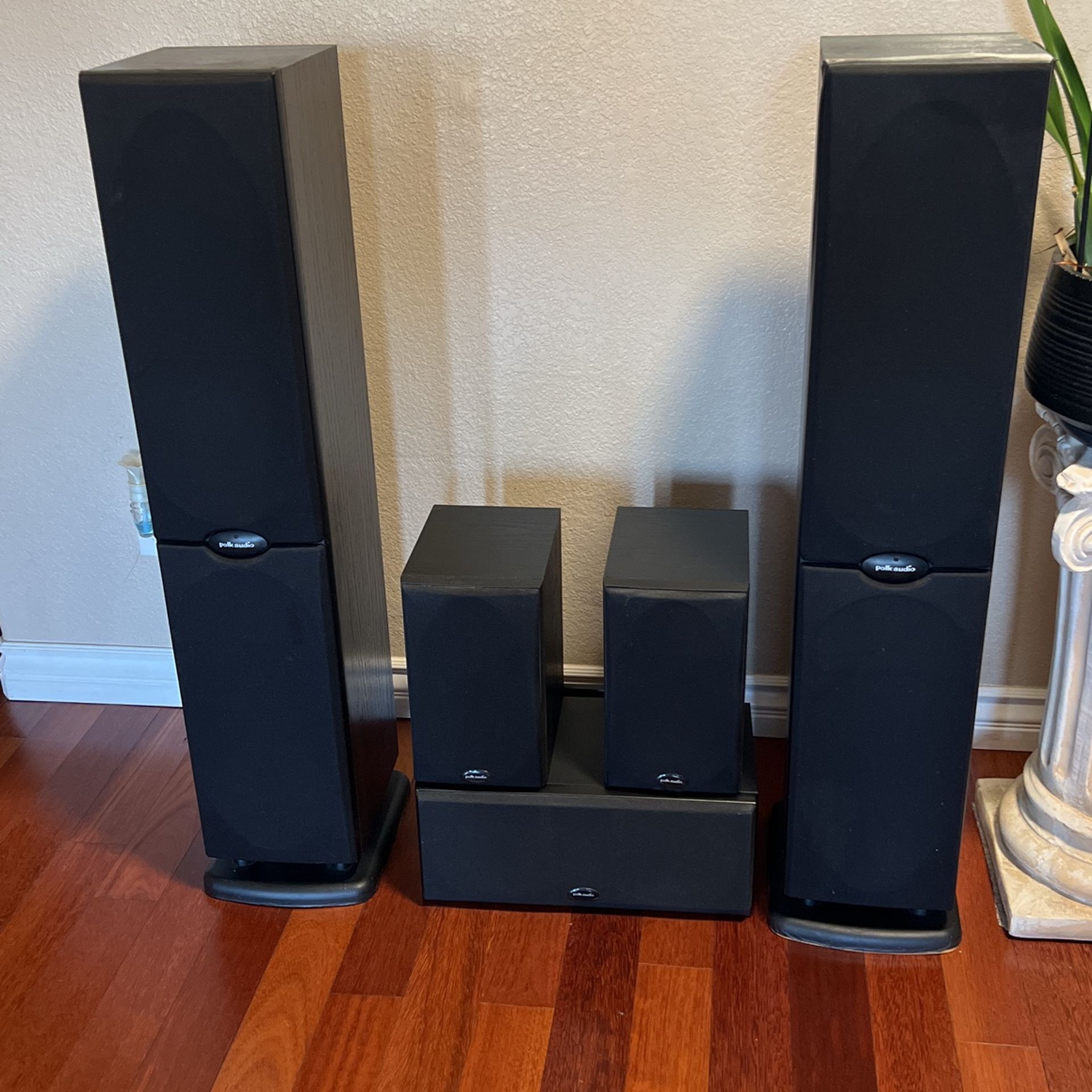 Polk audio Home Theater Surround Sound Speaker