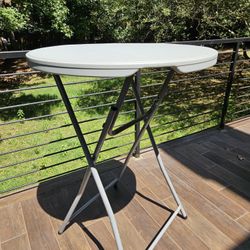 Folding Table - Circular 