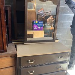 BEAUTIFUL VANITYS-   $199 EACH