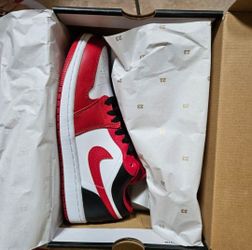 Nike Jordan 1 low size 8.5m