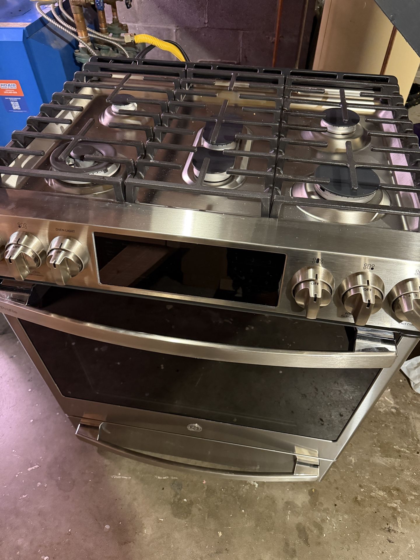 GE Natural Gas Range - 30 In 1 - Fingerprint Resistant Stainless Steel