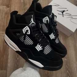 Jordan 4 