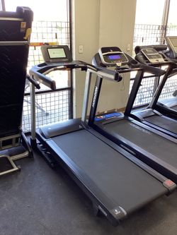 Lifespan TR5500iM High End Folding Treadmill With ONLY 19 Miles On It