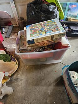 Lot Of Board Games And Puzzles 