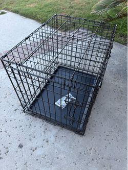 Pet cage, folding, like new