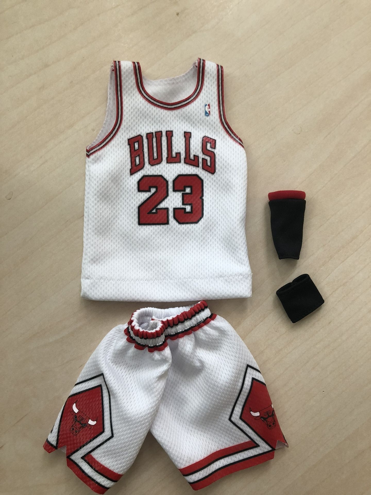 Custom 1/6 scale White Home Jersey MJ 23 Chicago Bulls Fits Enterbay Figure Doll