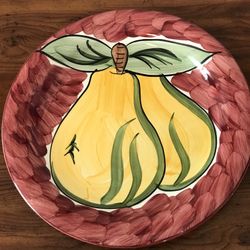 ✔️ Very Pretty Pear Plate 🍐