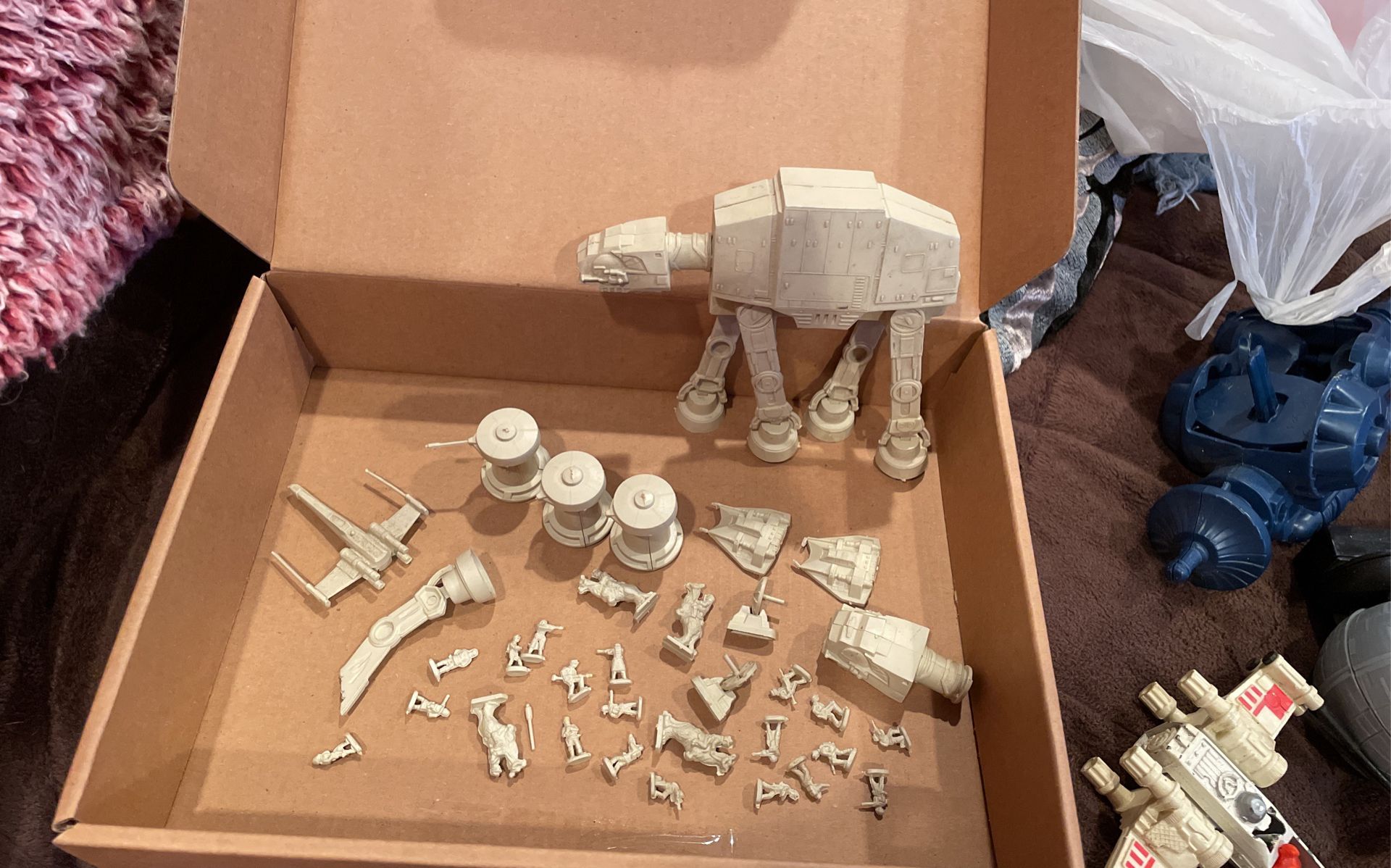 Star Wars Battle Of Hoth Action Scenes 1995 Vintage - LOT of 34 + Micro Figures Set