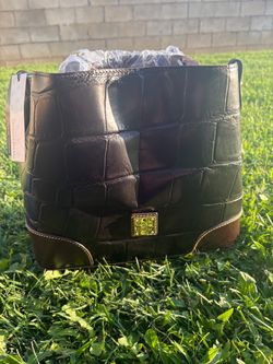 Dooney & Bourke purse