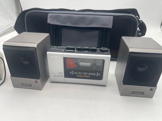 Sony Walkman WM-16 portable cassette player, Hanimex speakers & case - Parts or repair