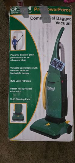 Commercial bagged vacuum