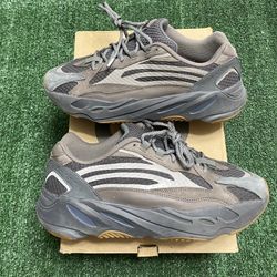 Adidas Yeezy 700 Geode size 11 USED But Clean
