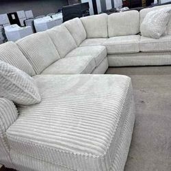 Sectionals , Chaise , No Credit Needed 