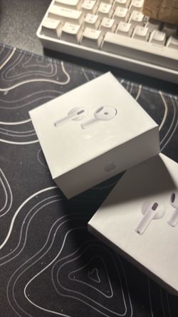 AirPod 4s